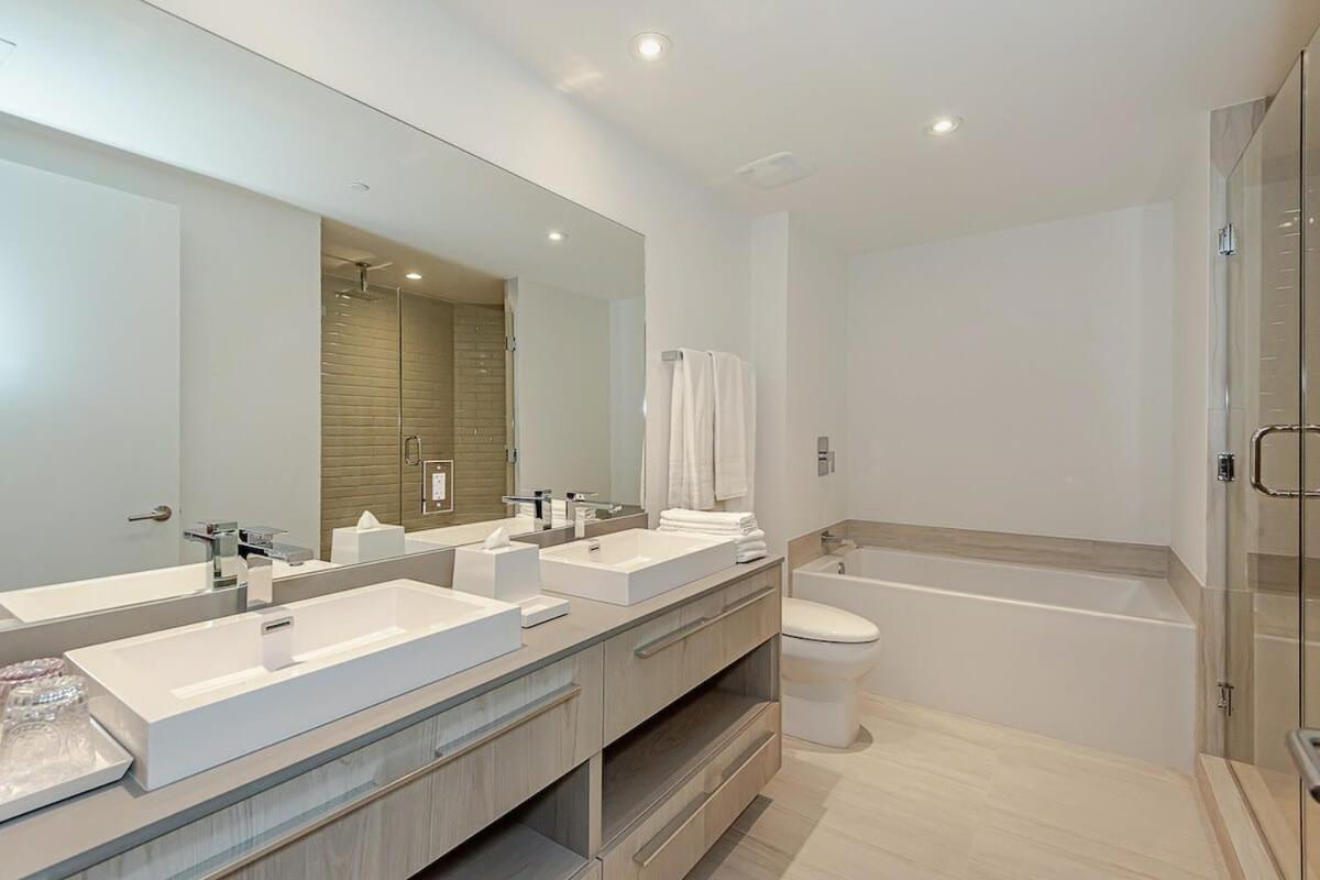 Wrap Around Balcony - Insane Views - Amazing Pools Appartement Hollywood Buitenkant foto
